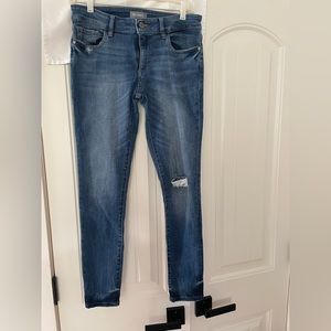 Women’s DL 1961, size 27. Low rise skinny Powell style.